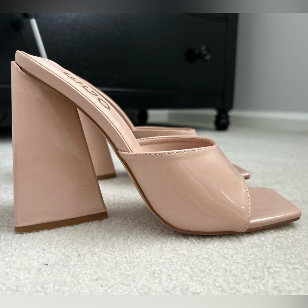 EGO Avalon Shoes Size US 7 UK 5 Block Triangle Heel Mules Nude Patent